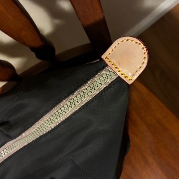 Dooney & Bourke Tote - Picture 8 of 11